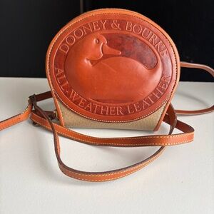 Dooney and Bourke awl Taupe Leather Duck On Strap Wallet Crossbody